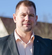Sie sucht ihn merseburg
